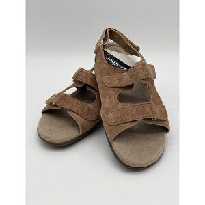 Cobbie Cuddlers Womens Suede Adjustable Strap Sandals 6.5W Tan